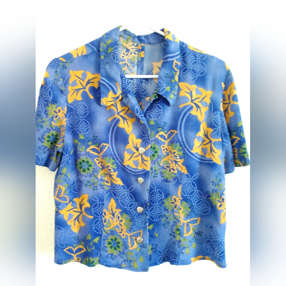 80s 90s Y2K Open Back Shirt Blue Short Sleeve CROP CROPPED Size Small Chest 34"